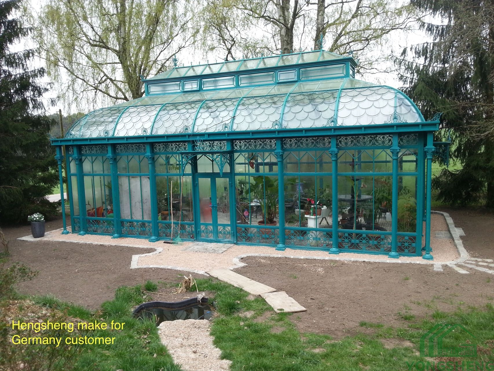 Luxury Victorian Style Glass Greenhouse